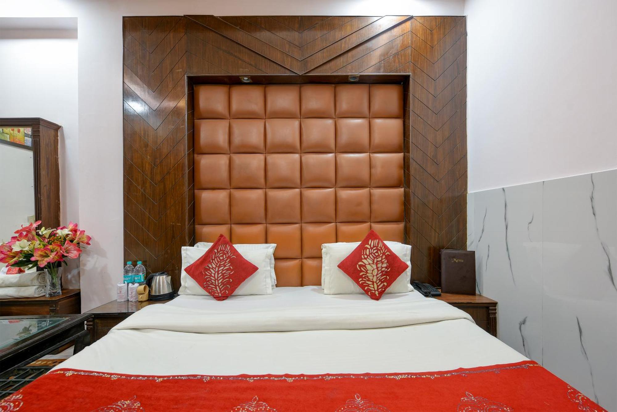 Hotel Shiva Intercontinental - New Delhi Railway Station - Paharganj Exterior foto